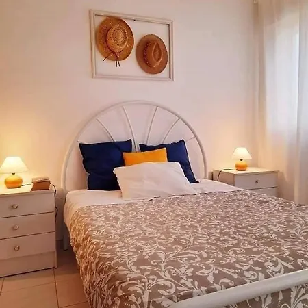 Casa De Dos Avos *