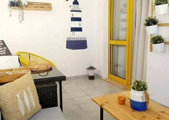 Casa De Dos Avos * Quarteira